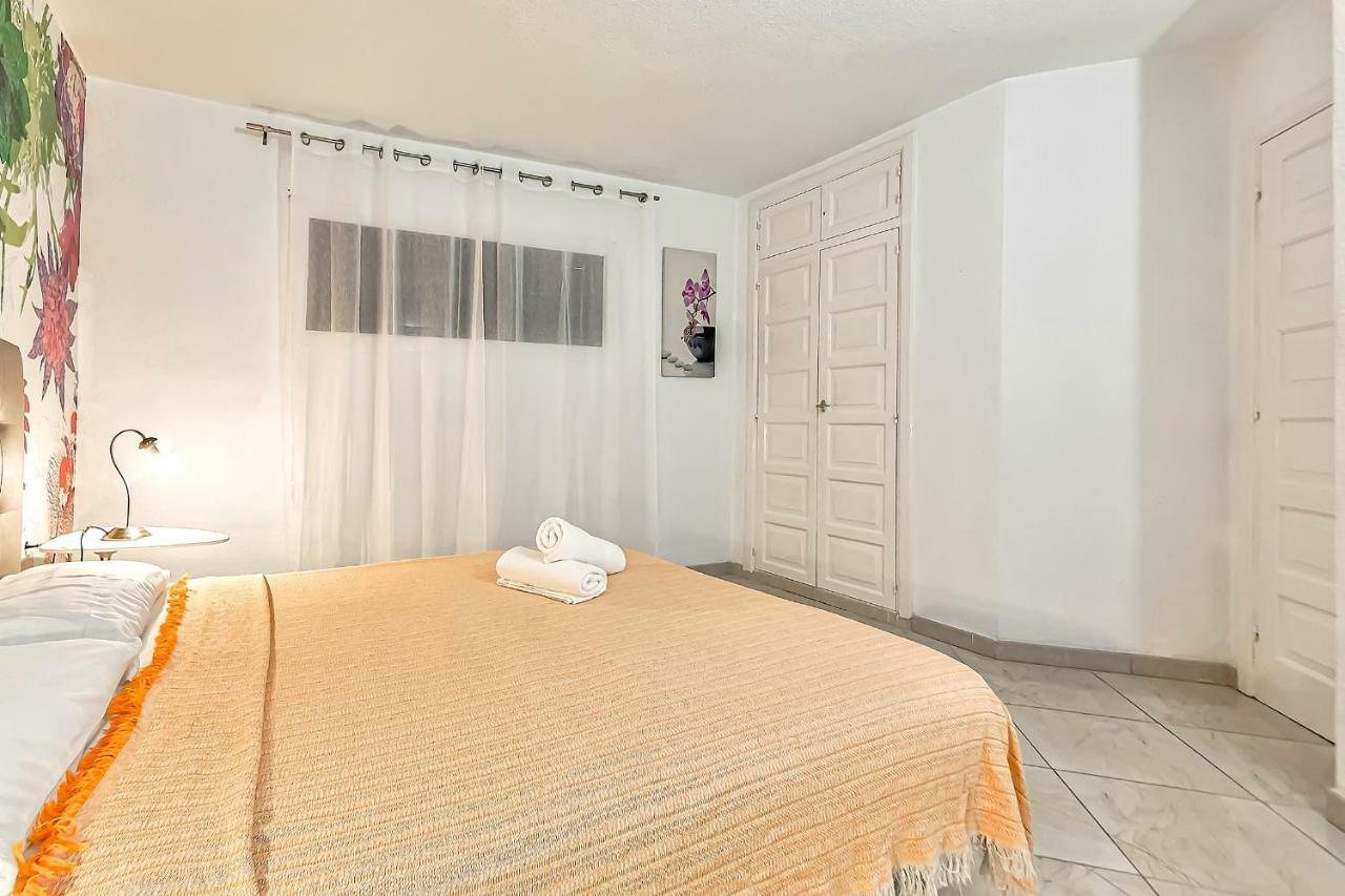 San Marino One Bedroom ロスクリスティアーノス エクステリア 写真